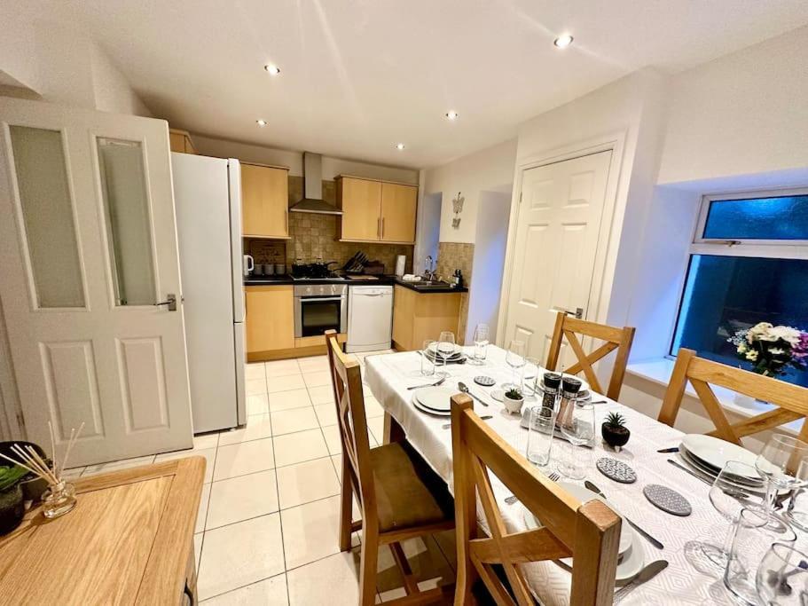 Cottage,Cinema Room,Log Burner Blaenavon 외부 사진